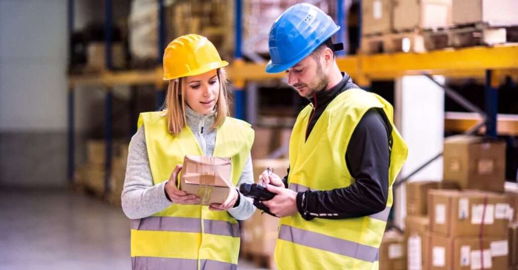 Jobs d'été et petits boulots de nos jeunes : que permet la loi ? | InfoRH